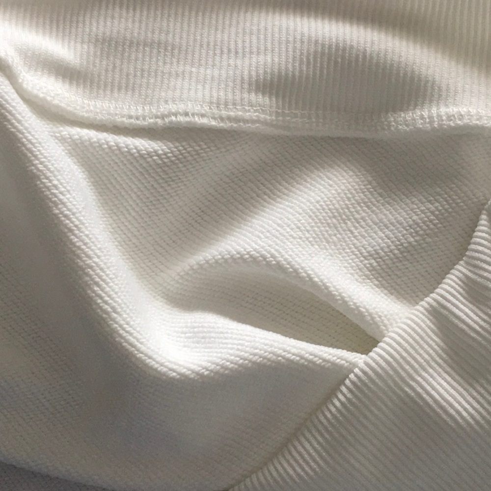 White Sweatshirt, XL 103 - Picture 3 of 3